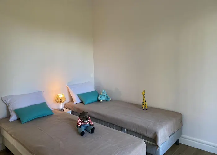 Pavillon Renove Avec Jardin Arbore, Proche Centre-Ville, Veranda, Parking, Wifi, Ideal Familles - Fr-1-489-417
